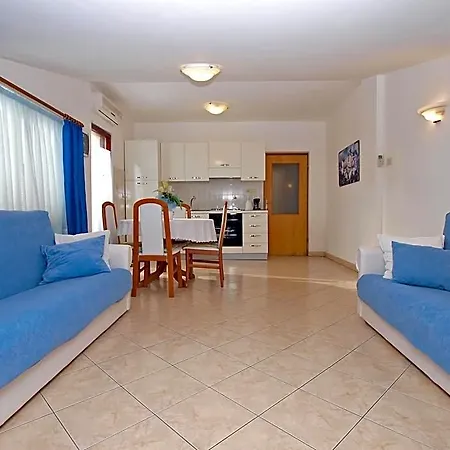 Hotel 1048 Rovigno
