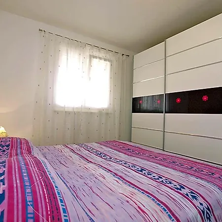 Hotel 1048