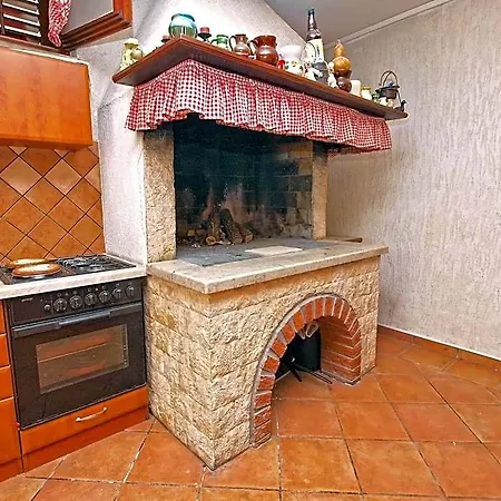 1048 Rovigno